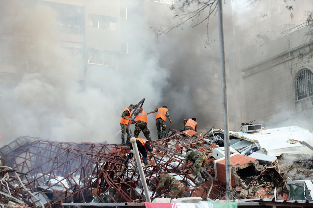ESTOPIM - Embaixada iraniana em Damasco bombardeada: militares do alto escalão morreram no ataque