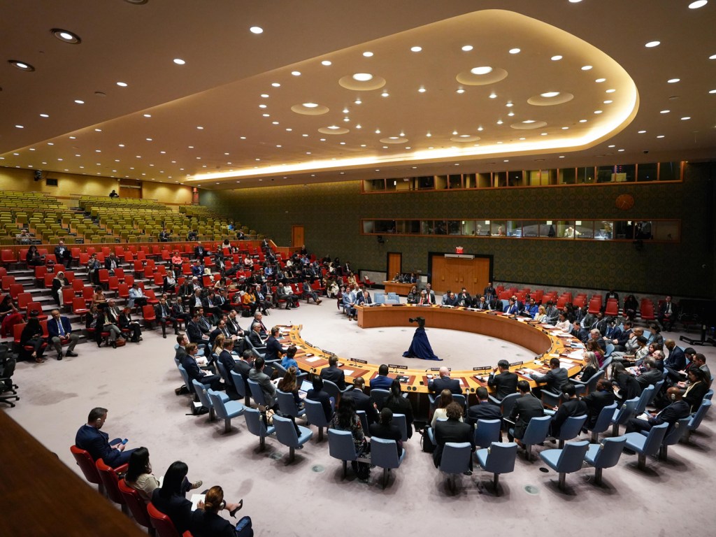 PREOCUPAÇÃO - Reunião do Conselho de Segurança da ONU: temor de um conflito em larga escala