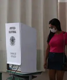 Mulheres são 52,6% do eleitorado no Brasil e seu voto tem sido considerado decisivo nas eleições
