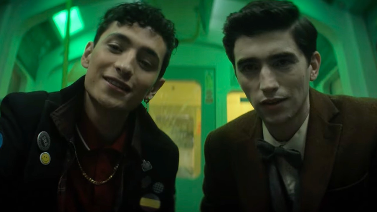 A dupla de adolescentes detetives do além