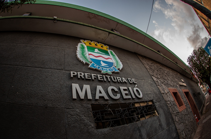 Fachada da sede da prefeitura de Maceió (AL)