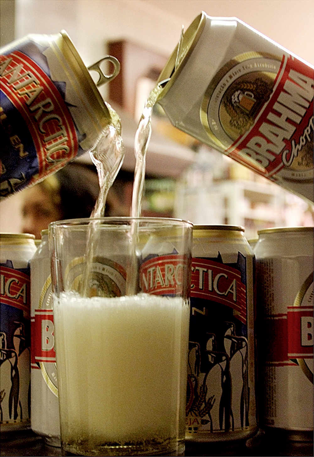 DOMÍNIO - Cervejas: a Ambev concentrou o mercado
