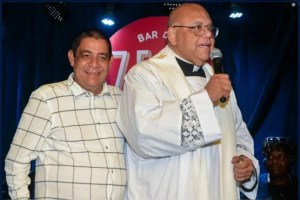 Evento de inauguração do bar do Zeca Pagodinho -