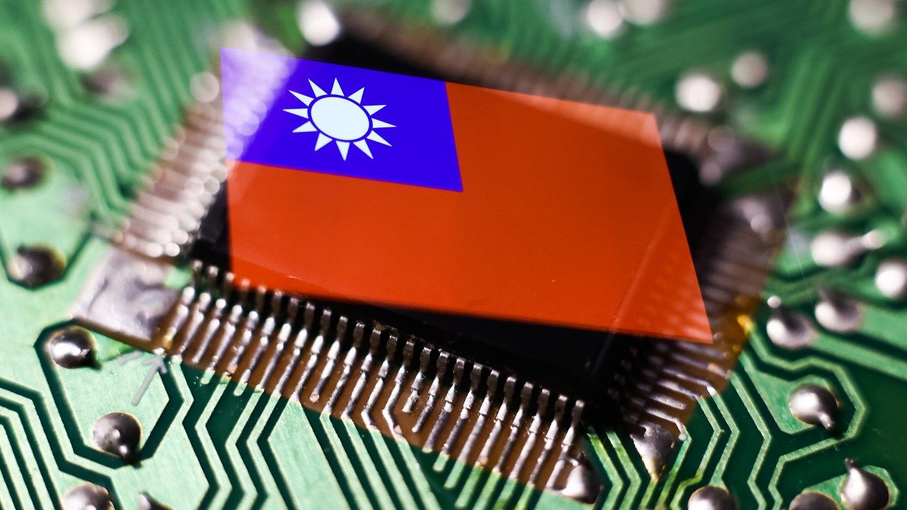 Taiwan é responsável pela fabricação de 90% dos chips semicondutores avançados no mundo.