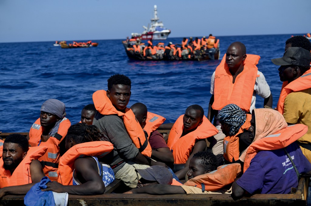 INDESEJÁVEIS - Imigrantes no Mediterrâneo: os bodes expiatórios