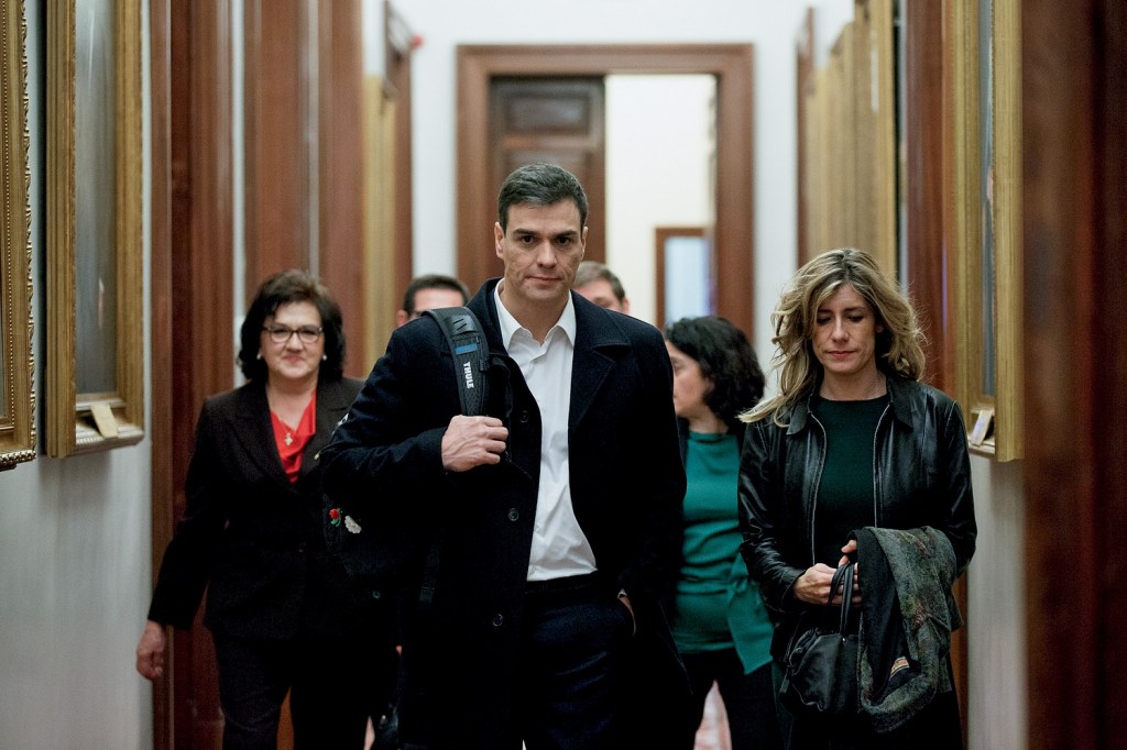 CRISE À TOA - Sánchez com Begoña: acusação levou à volta da embaixadora