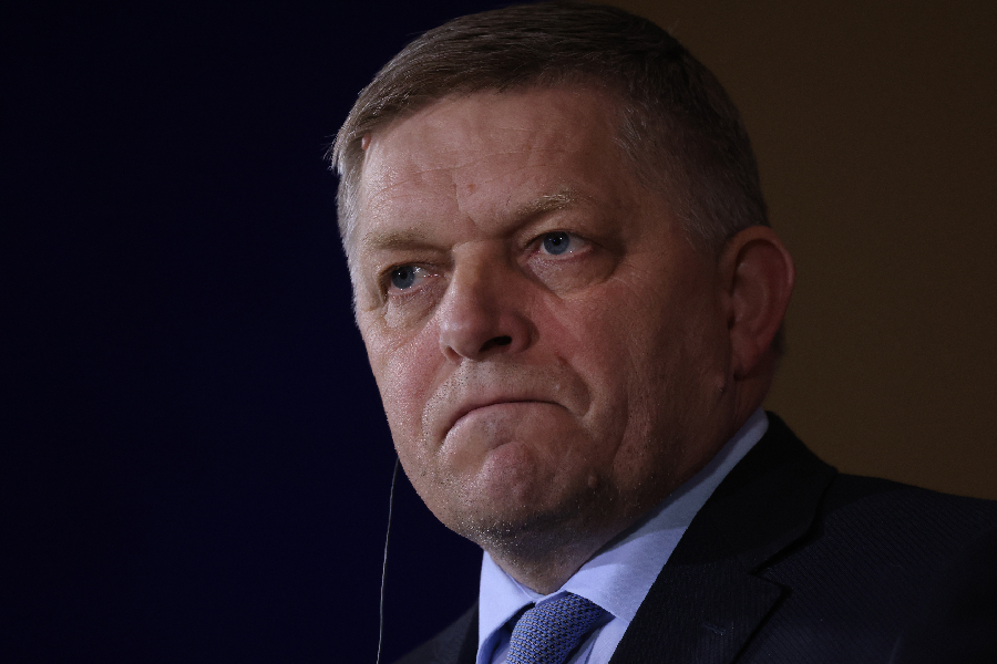 UE abre processo contra Eslováquia por reforma na Constituição que afeta pessoas LGBT