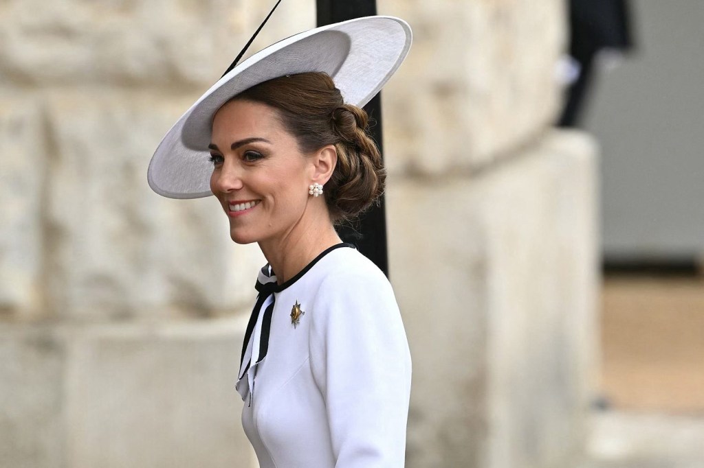 Kate Middleton, a princesa de Gales, faz a primeira aparição pública desde que revelou seu diagnóstico de câncer, em março