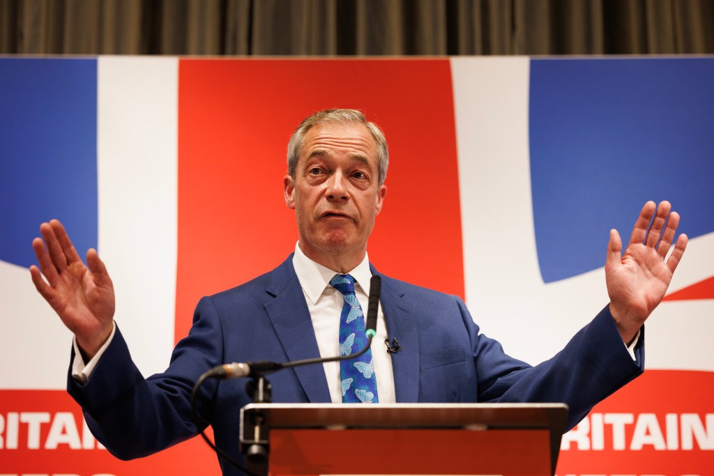 O líder do partido Reform UK, Nigel Farage, no evento de anúncio da campanha para eleições legislativas no Reino Unido. 03/06/2024