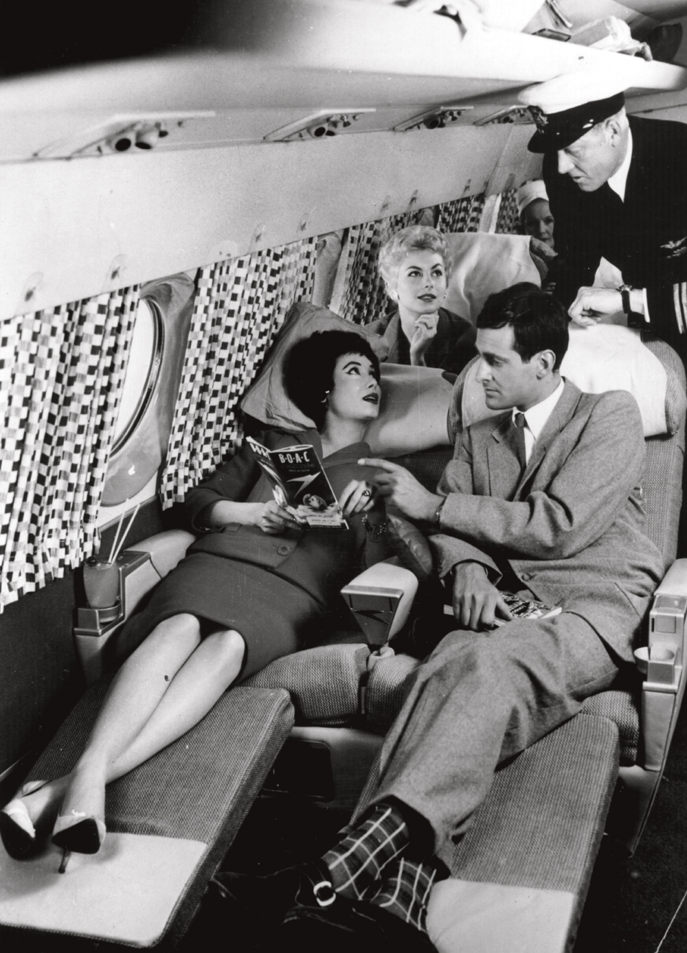 POMPA - Voar nos anos 1960: poltrona reclinável e menu caprichado