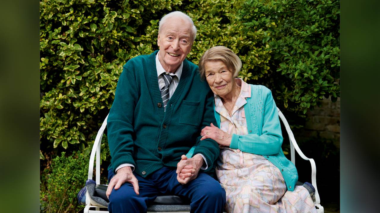 DRAMA DA GUERRA - Caine e Glenda Jackson no filme: enredo baseado em história real sobre Dia D