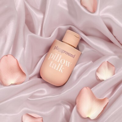 pillow PILLOW TALK: produto à base de água e essência criada pela própria Christina Aguilera