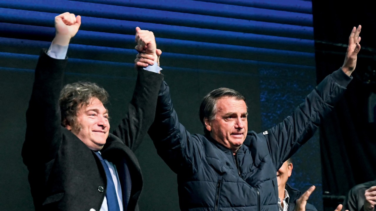 MUY AMIGOS - Milei e Bolsonaro na CPAC: prioridade do presidente argentino é incentivar a direita radical