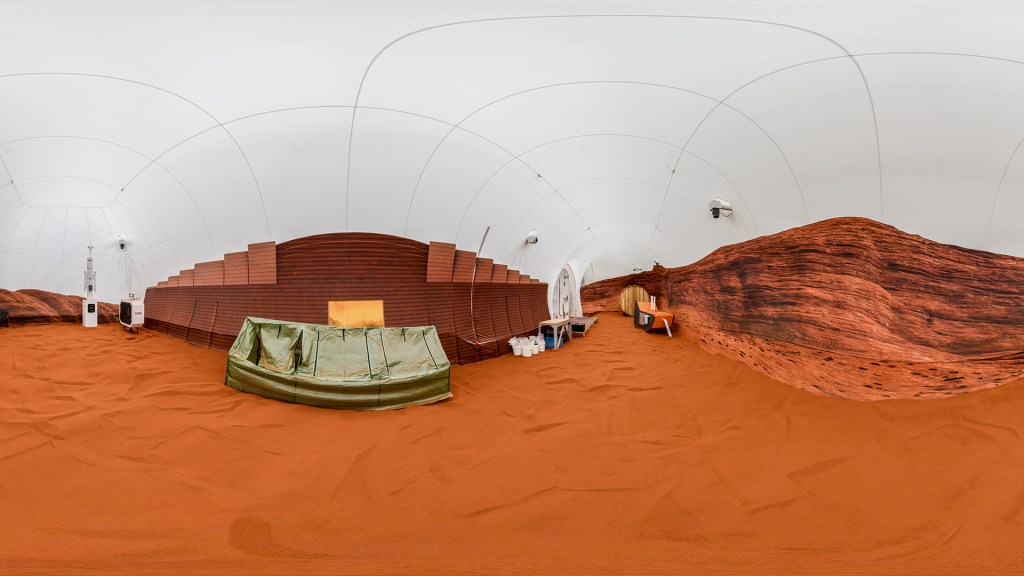ESPELHO - Simulação do ambiente marciano: tentativa de antever as dificuldades