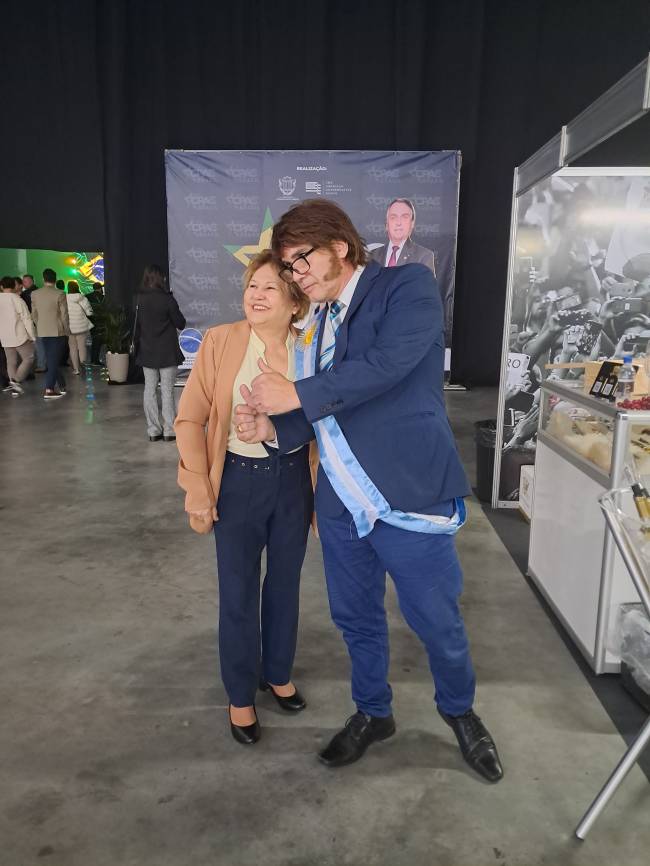Bolsonaro Milei CPAC 2024 Evento que receberá o presidente da Argentina, Javier Milei, em Balneário Camboriú tem até imitador. 06/07/2024 -