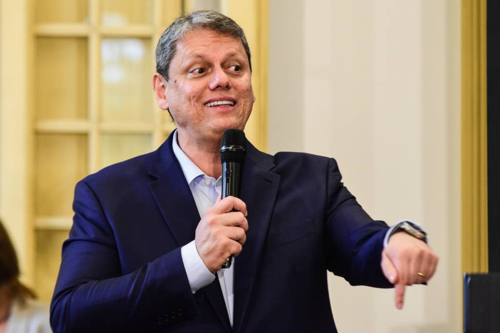 2515251_fotoarena.jpg NÚMERO 1 - Tarcísio: ele deve deixar o Republicanos após as eleições de 2024