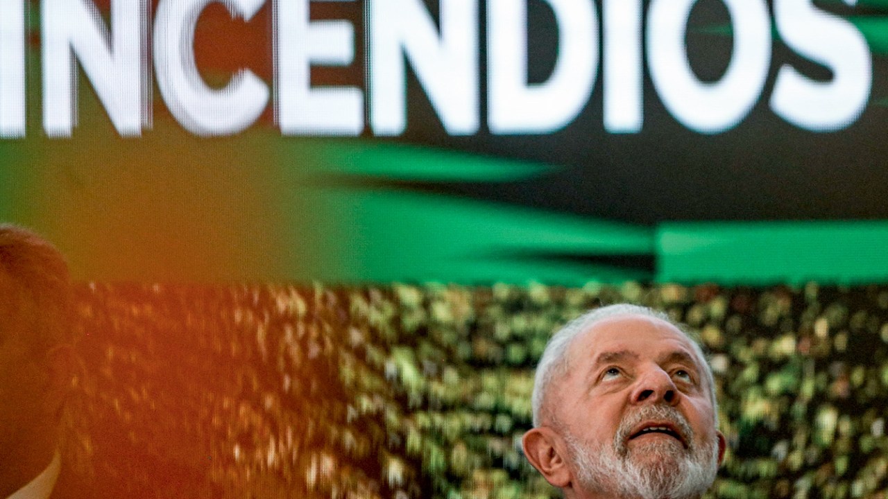 MAL NA FOTO - Lula: população menos pessimista com rumo da economia