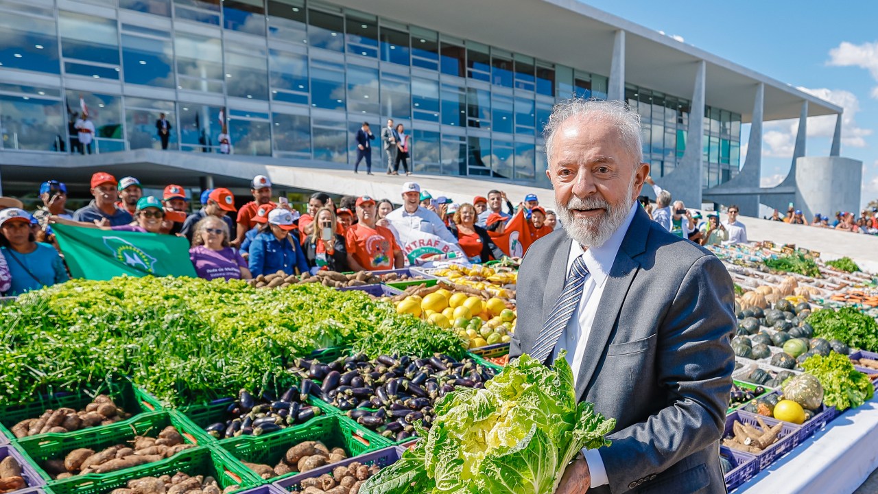 O presidente da República, Luiz Inácio Lula da Silva, durante o lançamento do Plano Safra da Agricultura Familiar 2024/2025, na Praça dos Três Poderes, em Brasília