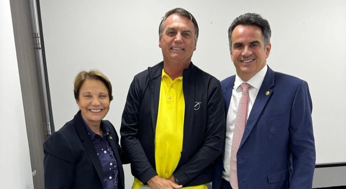 Os senadores Tereza Cristina (PP-MS) e Ciro Nogueira (PP-PI) e o ex-presidente Jair Bolsonaro