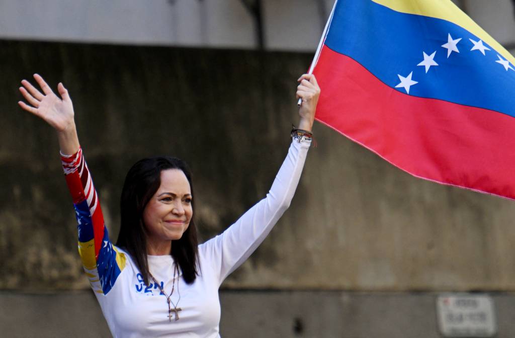 María Corina lança manifesto para Venezuela pós-Maduro e fala em ‘fim da era chavista’