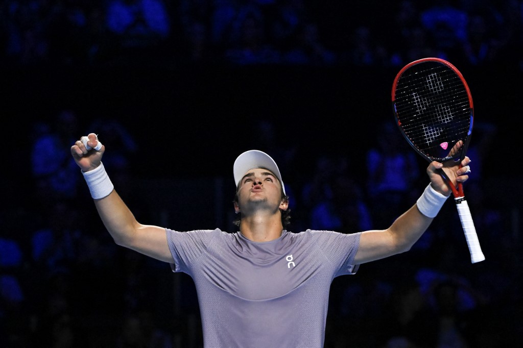 Brazil's Joao Fonseca celebrates after winning his men's semi final match against Spain's Jaume Munar at the Swiss Indoors ATP 500 tennis tournament in Basel on October 25, 2025. (Photo by Fabrice COFFRINI / AFP)