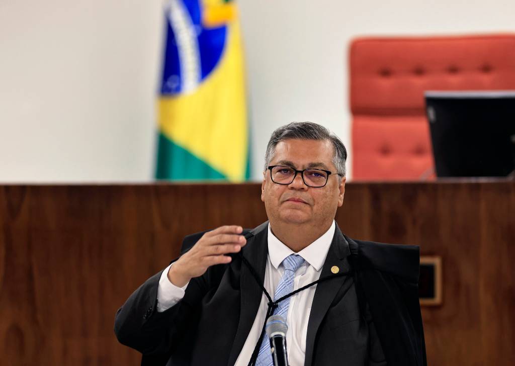 Com 6 a 0, STF forma maioria para validar decisões de Dino sobre emendas