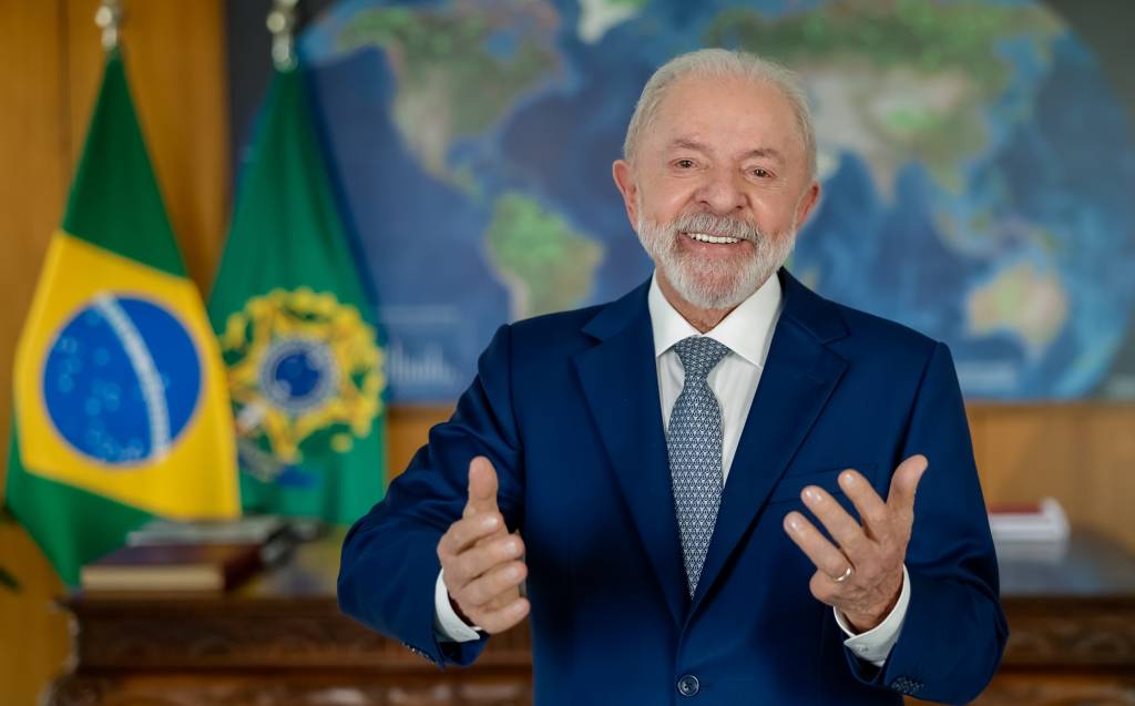 Lula fala em ‘momento extraordinário’ da economia às vésperas do PIB do 3º tri