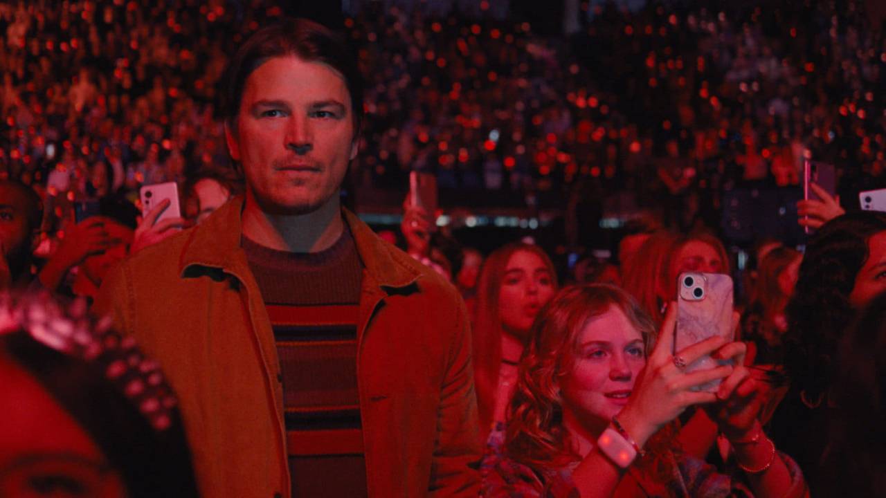 Pai de família e assassino em fuga, protagonista de 'Armadilha' é vivido por Josh Hartnett