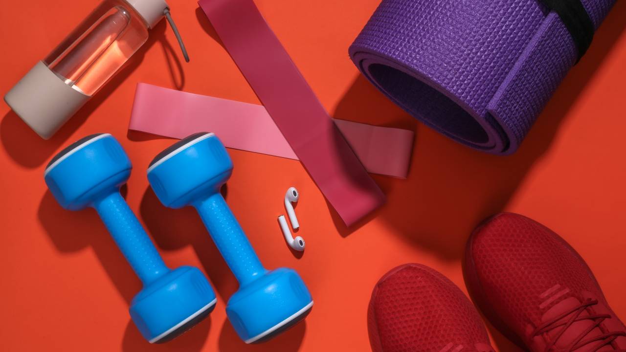 TREINO DE RESISTÊNCIA: impacto positivo na saúde cardiovascular, fortalecendo o coração e os vasos sanguíneos, e na saúde óssea de quem vive com diabetes