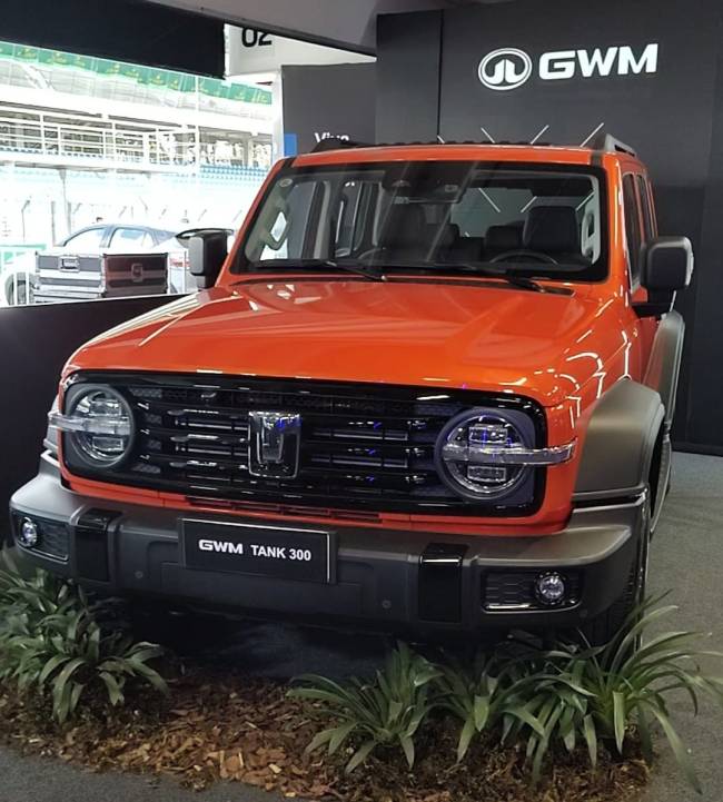 WhatsApp Image 2024-08-09 at 17.41.36 Tank 300 é SUV de luxo com pegada off-road da GWM que deve chegar ao Brasil em 2025 -