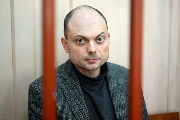 gettyimages-1243865891-594×594 Vladimir Kara-Murza, dissidente russo crítico do governo de Putin foi condenado a 25 anos de prisão por espalhar informações