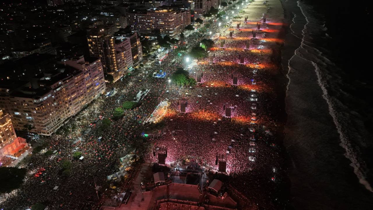RIO - Prefeitura divulga foto de Copacabana horas antes de show de Lady Gaga