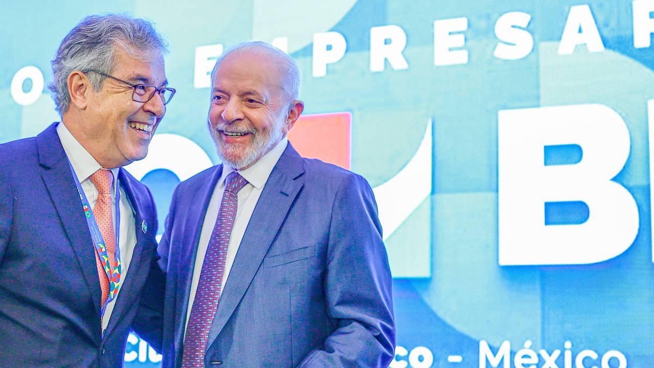 Jorge Viana, presidente da Apex, e Lula participam de fórum empresarial Brasil-México