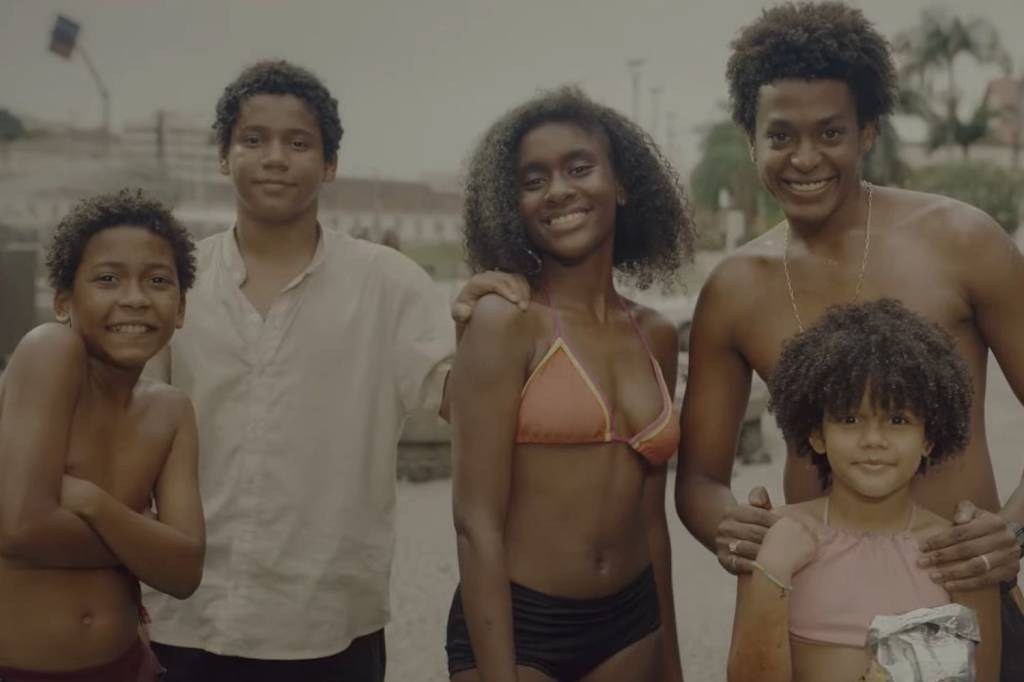 Design sem nome (45) Imagem de divulgação da série 'Os Quatro da Candelária', na Netflix; na vida real, vítimas da chacina tinham entre 11 e 19 anos