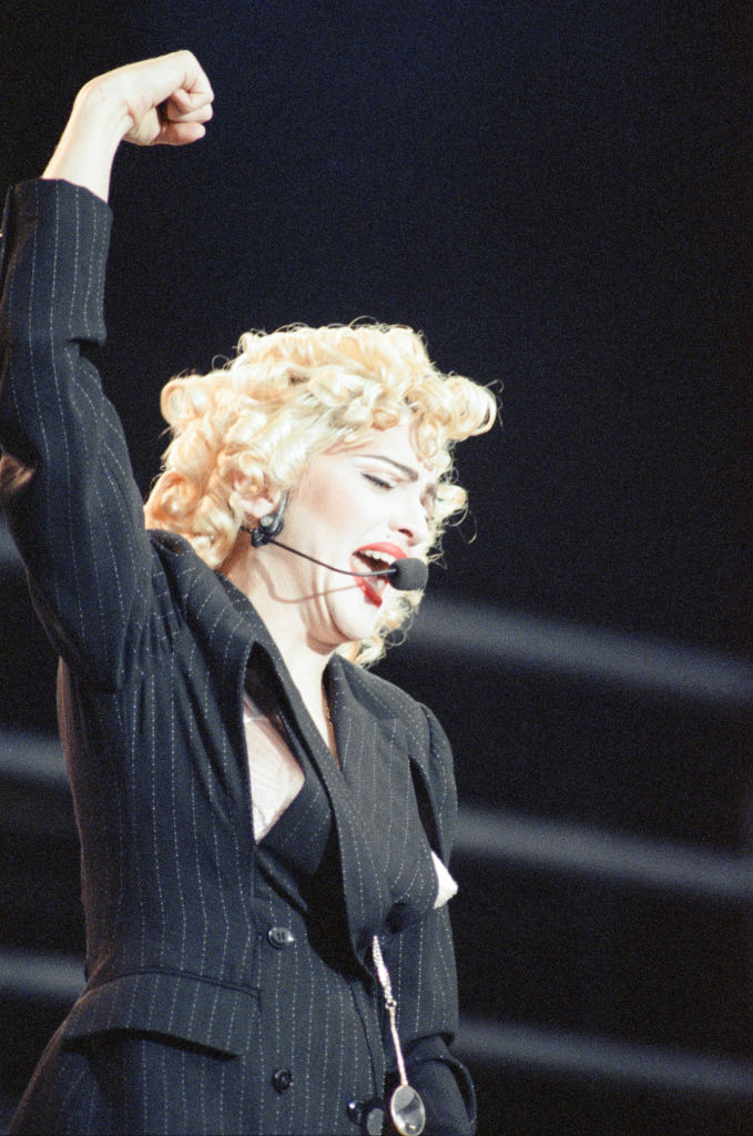 Madonna canta 