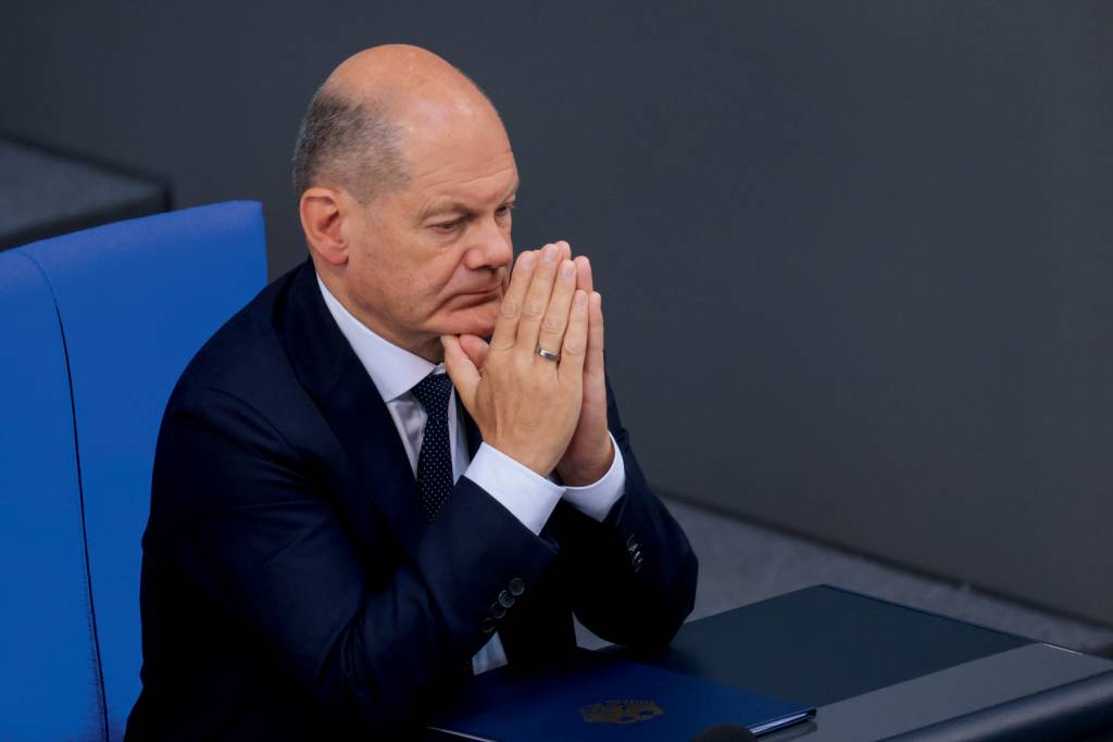 Após colapso de coalizão governista, Scholz pede ao Parlamento que permita eleições antecipadas
