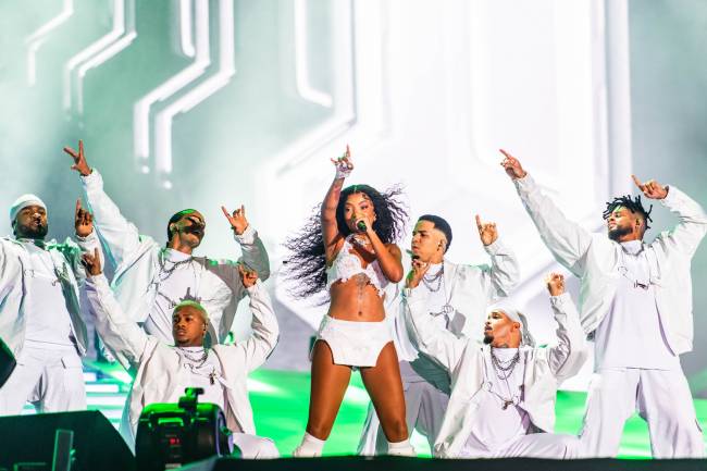 Show de Ludmilla no palco Mundo na sexta-feira, 13