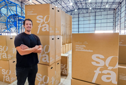 O fundador e CEO da Sofá na Caixa, Rubens Stuque