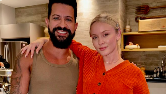 Dennis DJ recebe em sua casa a cantora Zara Larsson após show no Rock in Rio