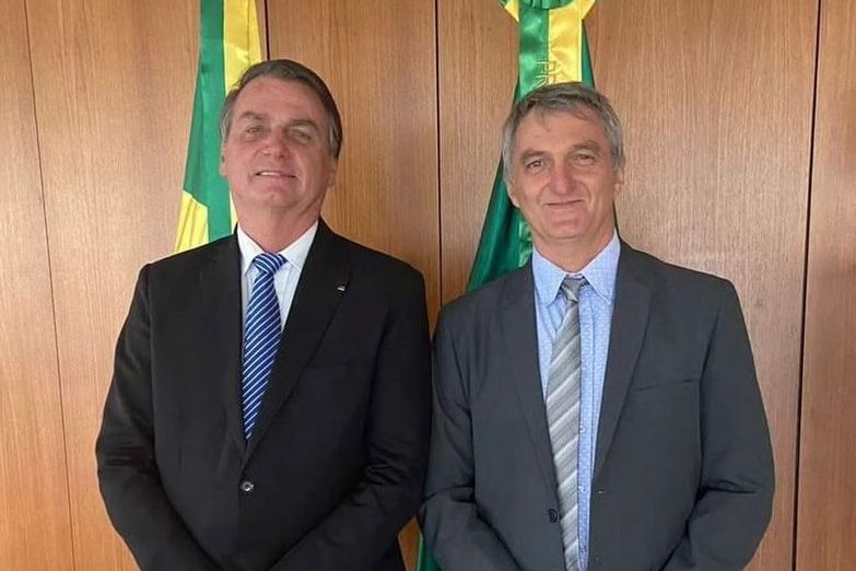 Renato Bolsonaro ao lado do então presidente Jair Bolsonaro