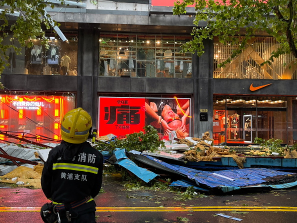Tufão mais forte em 75 anos atinge Xangai, na China