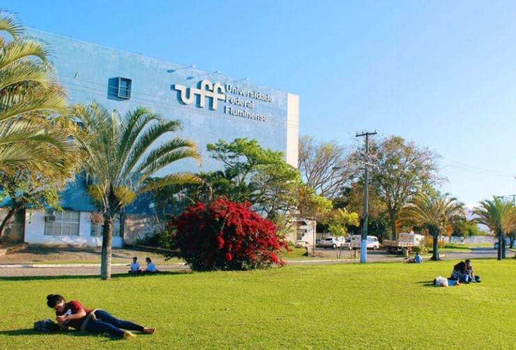 Desentendimento por trabalho em grupo na UFF termina com três estudantes esfaqueados