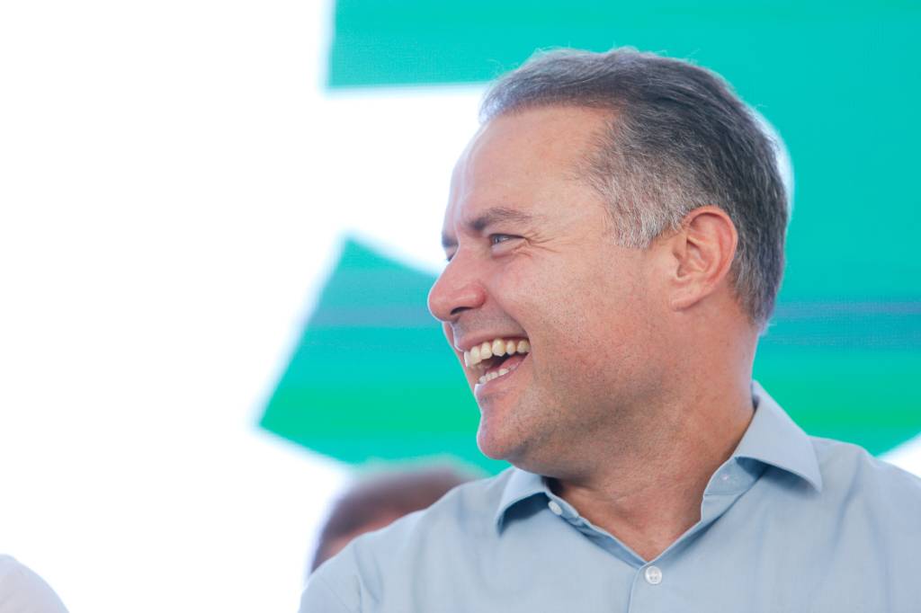 Renan Filho diz que conversa entre Lula e Trump distensionou relação