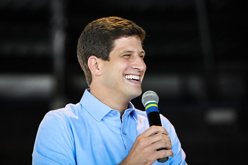 João Campos (PSB), prefeito de Recife, reeleito no primeiro turno