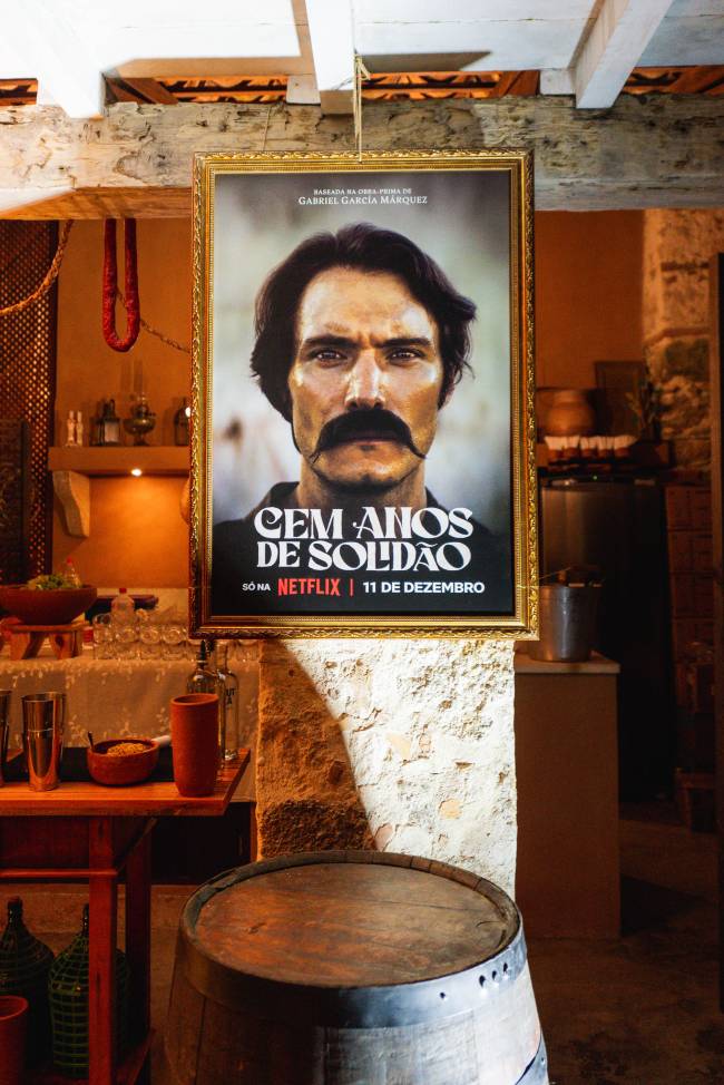 Cartaz da série da Netflix 'Cem Anos de Solidão' inspirada no clássico de Gabriel García Márquez