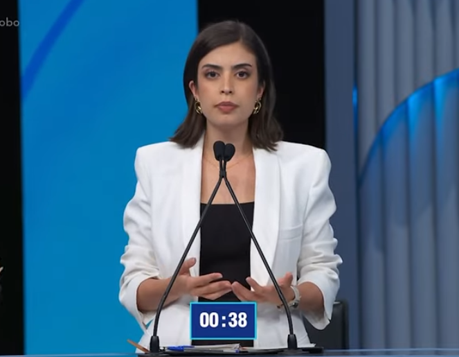 A candidata Tabata Amaral (PSB) durante debate promovido pela TV Globo