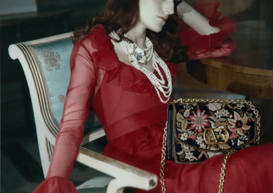 Glamour excêntrico: nova campanha da Valentino referencia a aristocracia falida de Roma