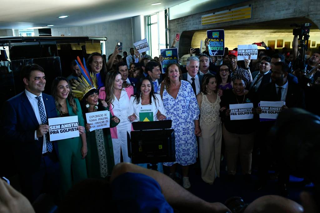 Comissão do Senado discute ascensão da extrema-direita