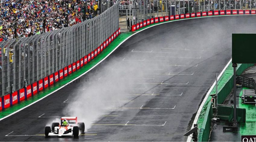 A emoção de Interlagos ao ver Hamilton pilotando a McLaren de Senna