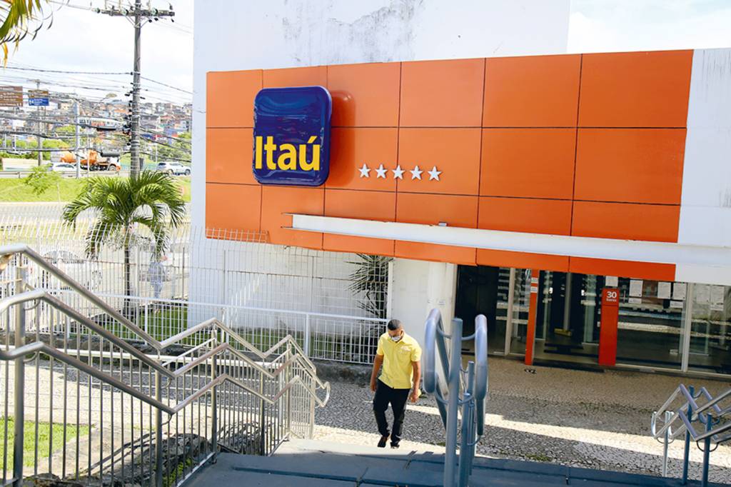 Itaú desbanca Petrobras e se consolida como a empresa mais valiosa da B3